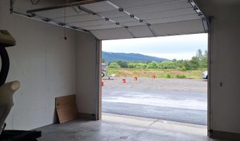 946 Chatwold Rd G, Bldg 2, Blanchard, ID 83804