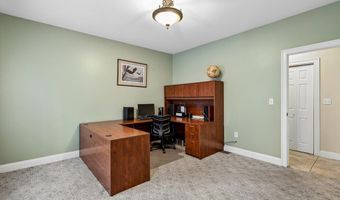 5 Millstone Ter, Bedford, NH 03110