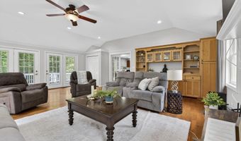 10 Mountain Rd, Brookline, NH 03033