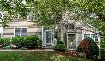 21 Great Heron Ln 21, Brookfield, CT 06804