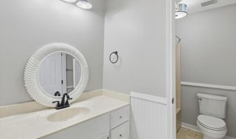 345 Lakeway Dr, Brandon, MS 39047
