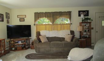 733 Lake St, Auburn, ME 04210