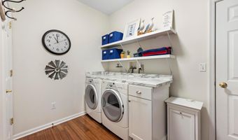 54 PORTLAND St, Barnegat, NJ 08005