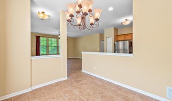16 Christie Ct 16, Algonquin, IL 60102