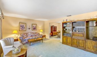 9 Crest Hill Dr, Alloway, NJ 07461