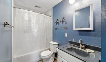 1213 S 14th St, Adel, IA 50003