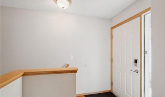 14208 Heritage Ln, Apple Valley, MN 55124