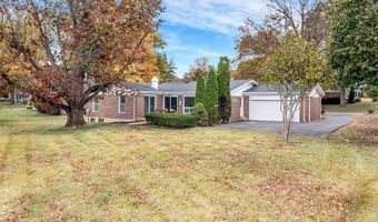 436 Coronado Dr, Ballwin, MO 63011