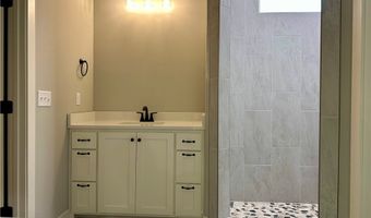 7 Dundonald Ln, Bella Vista, AR 72715