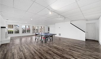 135 Staghound Ct, Alpharetta, GA 30005