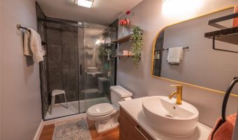 668 LAKE VILLAS Dr 668, Altamonte Springs, FL 32701