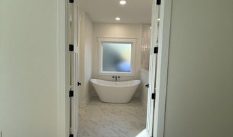 1912 Hidden Springs Dr, Baker, FL 32531