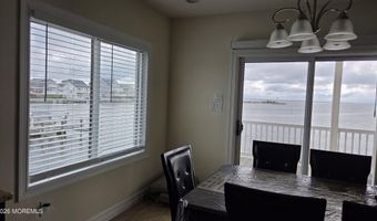 255 Pine Dr, Bayville, NJ 08721