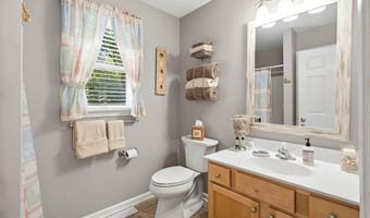 48 Bayview Blvd, Barnegat, NJ 08005
