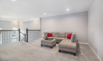 2865 Dillon Dr, Ann Arbor, MI 48105