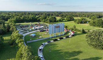 1601 E Church St, Aurora, MO 65605