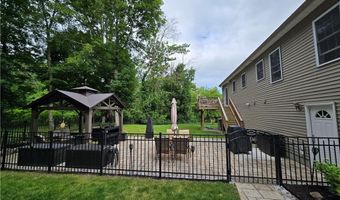 163 Morgan Ave, Johnston, RI 02919