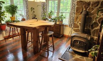 164 Stagecoach Rd, Barrington, NH 03825