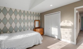 60 Clinton Ln, Belgrade, MT 59714