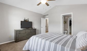 414 Churchill Dr, North Liberty, IA 52317