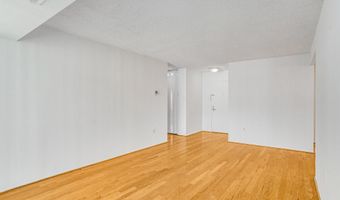 4500 S FOUR MILE RUN Dr 807, Arlington, VA 22204