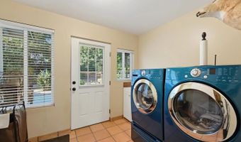 2826 Calle De Malibu, Escondido, CA 92029