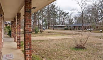 202 Gay St, Batesville, MS 38606
