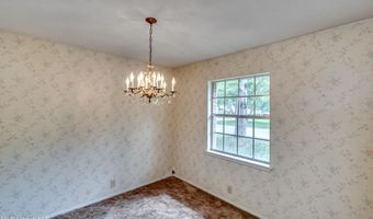33 Pebble Hill Dr, Brandon, MS 39042