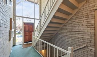 4931 AMERICANA Dr 4931B, Annandale, VA 22003
