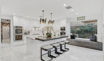 10736 Penhurst Way, Las Vegas, NV 89135