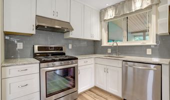 7623 ARLEN St, Annandale, VA 22003