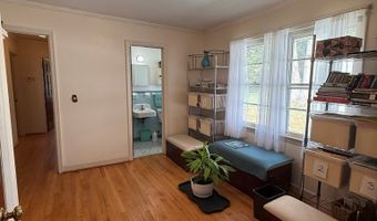 108 Barnett Dr, Bishopville, SC 29010