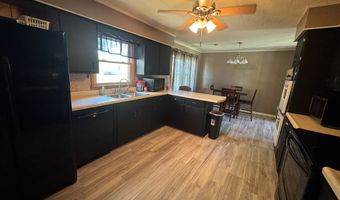 105 Able St, Big Sandy, TN 38221