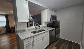 15 Ten Broeck St Garden, Albany, NY 12210