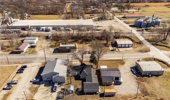 406 S Main St, Archie, MO 64725