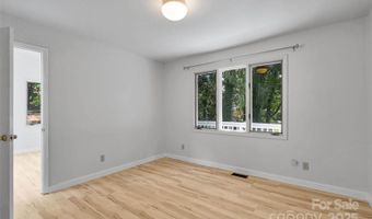 71 Hollybrook Dr, Asheville, NC 28803