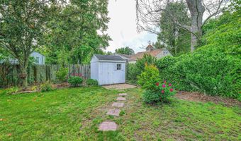 921 Navajo Ave, Absecon, NJ 08201