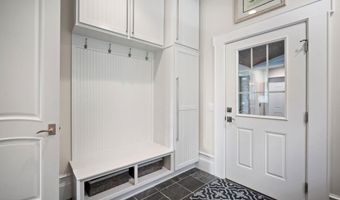 3 Butterfield Ln, Beaufort, SC 29907