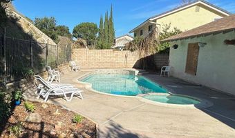 4011 Defender, Agoura Hills, CA 91301