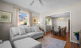10 Denver Ave, Cranston, RI 02905