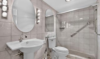 5225 POOKS HILL Rd 1319S, Bethesda, MD 20814