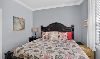 342 BLUEWATER FALLS Ct, Apollo Beach, FL 33572
