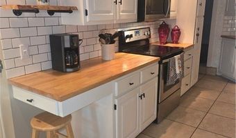 212 N Main St, Ansonia, OH 45303