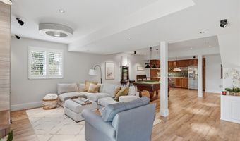 218 Chesapeake Dr, Adams Twp., PA 15044