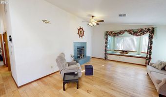 1389 GLENWOOD Dr, Brookings, OR 97415