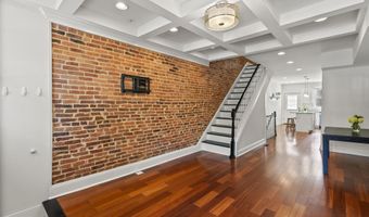 330 S CLINTON St, Baltimore, MD 21224