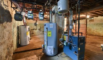 6 Cushing St, Cumberland, RI 02864