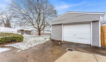 20649 Centuryway Rd, Maple Heights, OH 44137