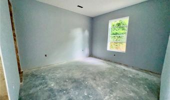 339 S Oak St, Austin, IN 47102
