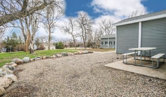 12805 S Shore Dr, Aberdeen, SD 57401